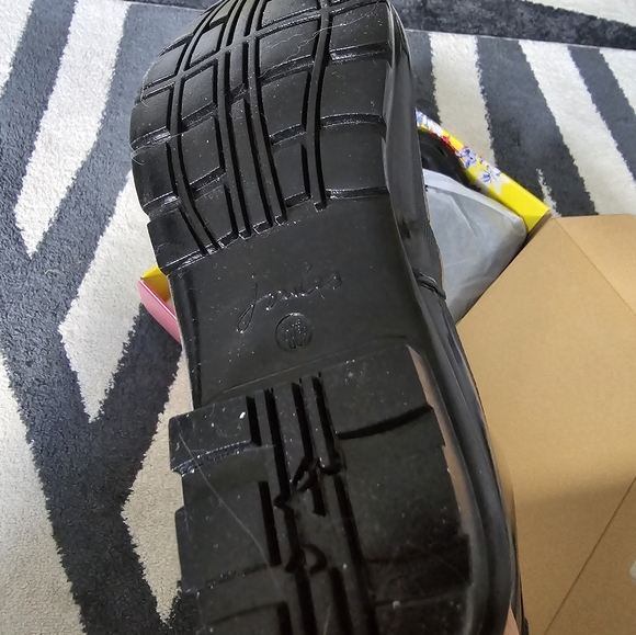 Jeules Black Rainboots size 7 - Picture 6 of 11